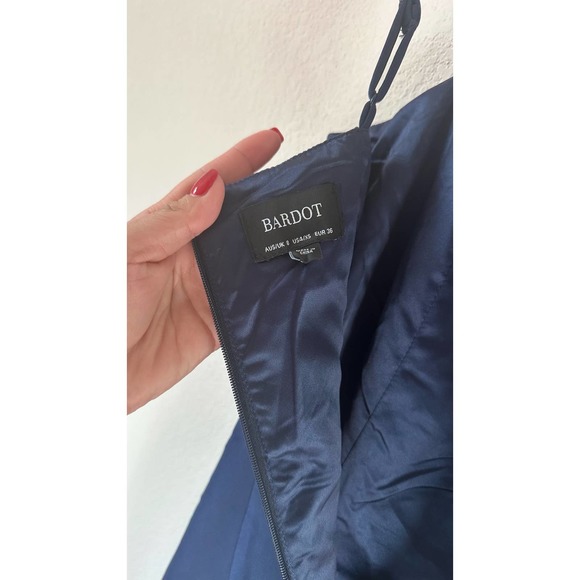 Bardot Carmelle Midi Dress in Navy Size 4 NWOT - Picture 5 of 9